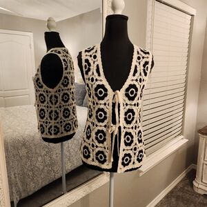 Adiva Black and Cream Crochet Top